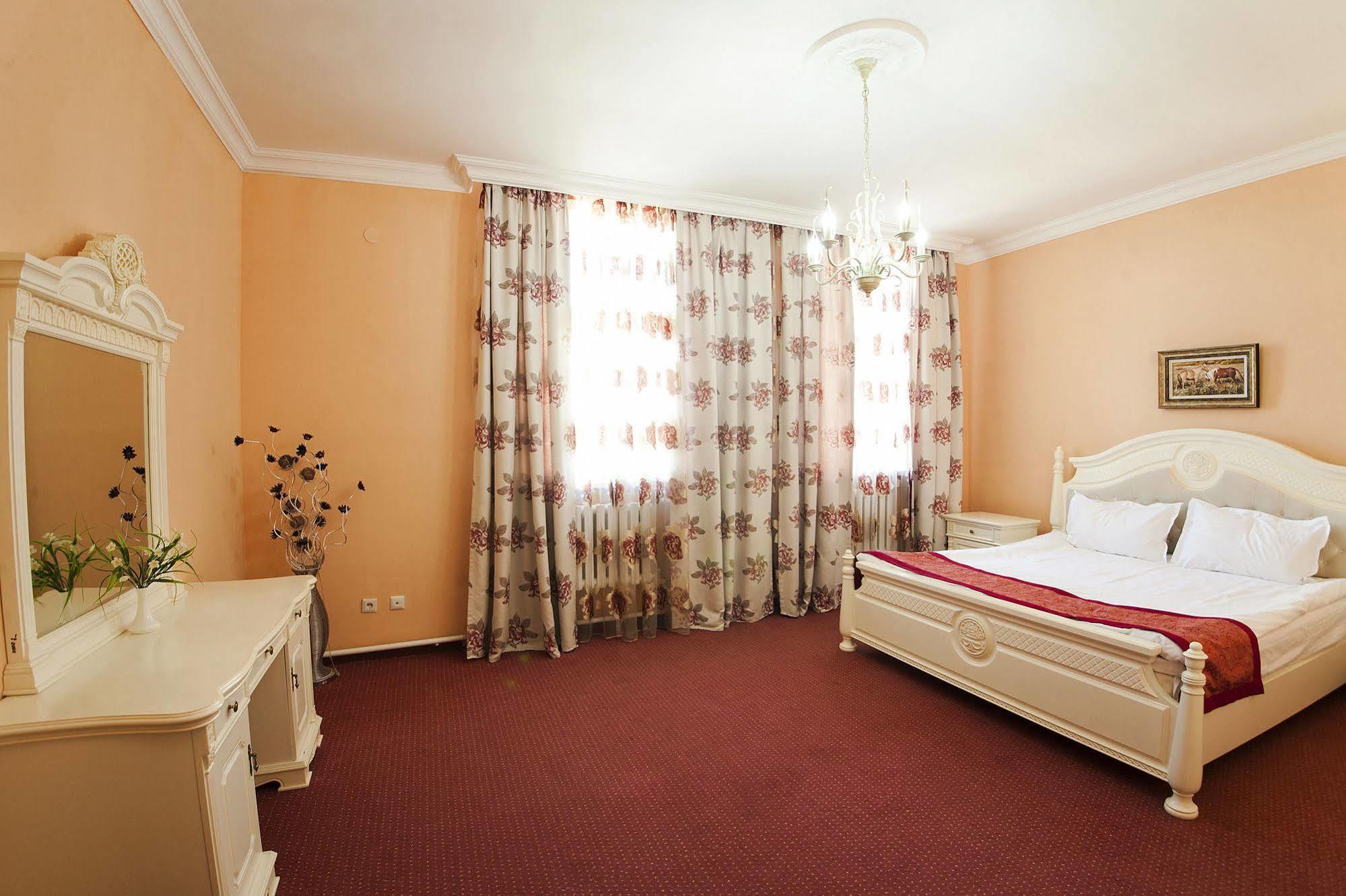 San Marino Hotel Astana Ngoại thất bức ảnh