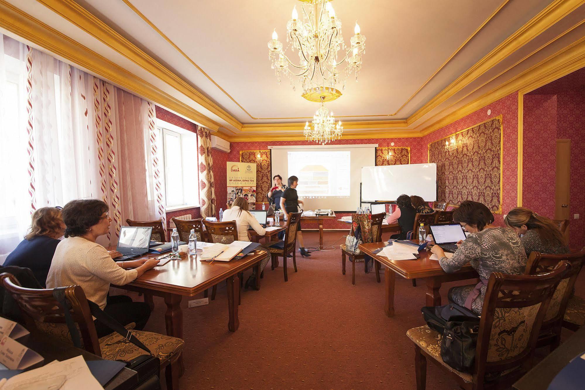 San Marino Hotel Astana Ngoại thất bức ảnh